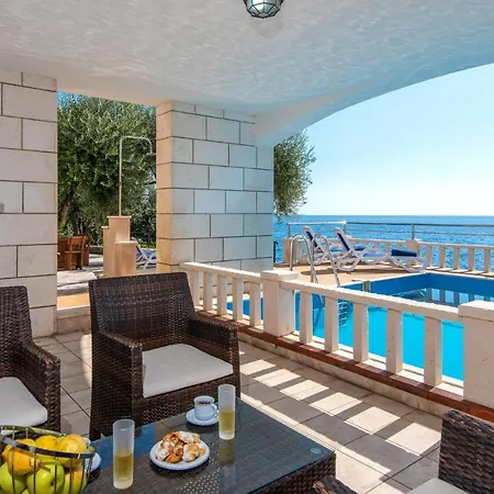 Amazing In Dingac With 2 Bedrooms アパート Gornji Dingač