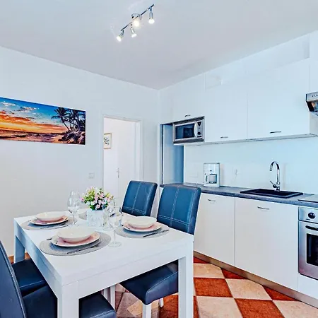 Amazing In Dingac With 2 Bedrooms
