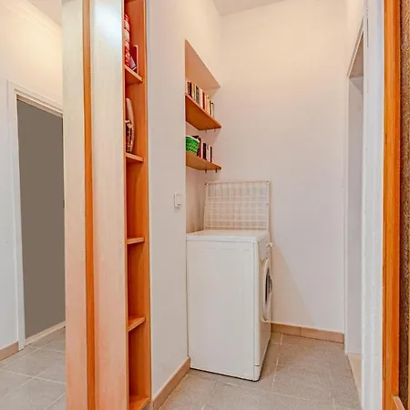 Amazing In Dingac With 2 Bedrooms アパート Gornji Dingač
