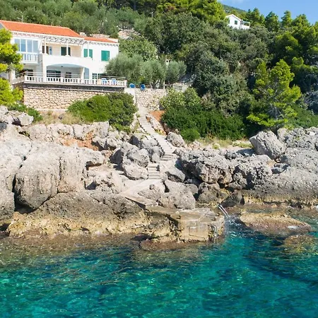 Amazing In Dingac With 2 Bedrooms Gornji Dingač